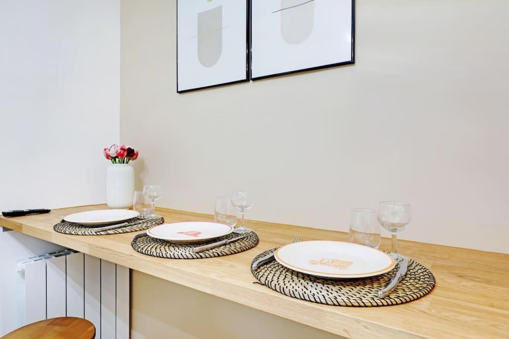 Charming Appartements For 4 People - Le Marais Paris Exterior foto